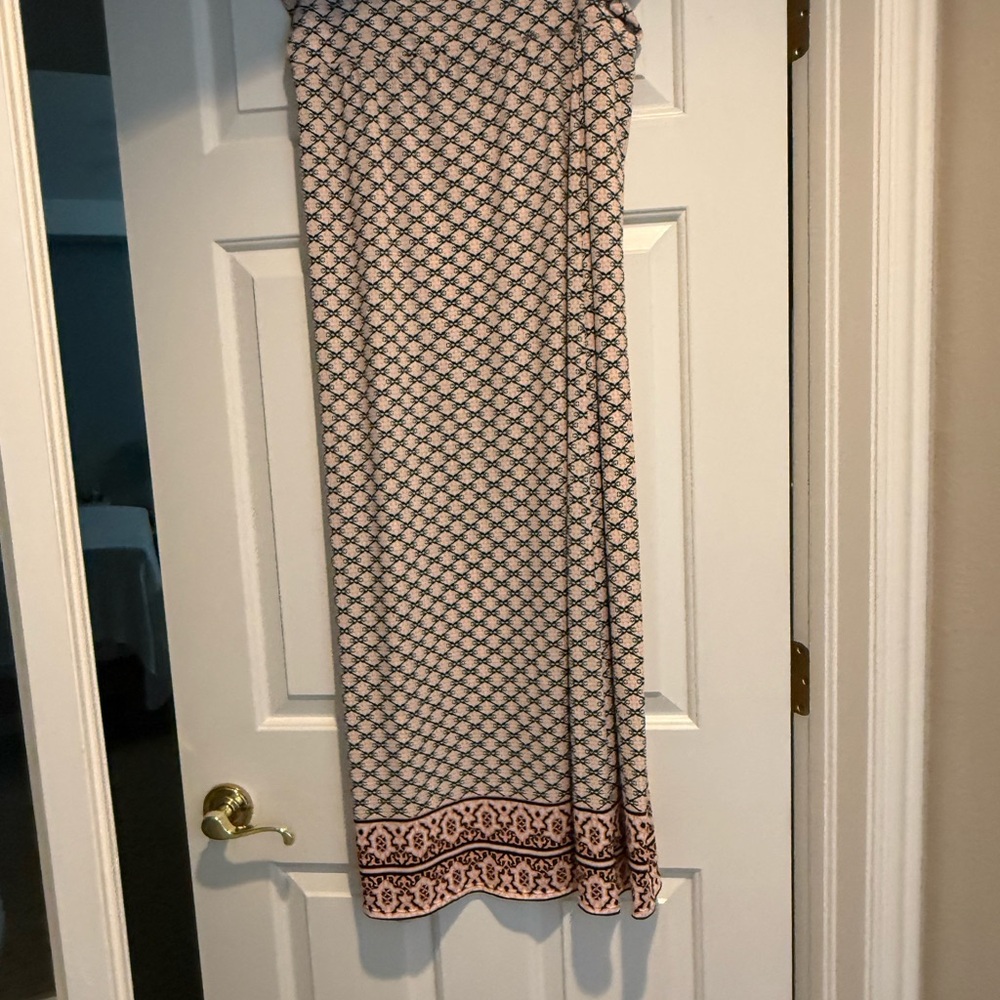Max Edition Pink and Black Patterned Maxi Skirt